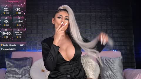 Emma  Bella online show from 01/30/25, 10:41