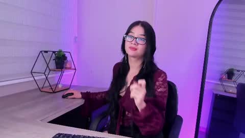 Bella Corbin   online show from 06/30/26, 08:10