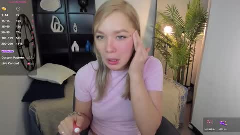 Bella online show from 11/18/25, 09:03