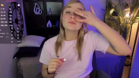 Bella online show from 12/03/25, 09:07