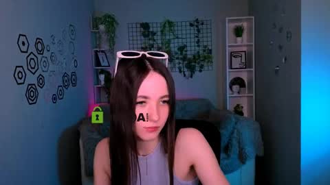 Bella online show from 05/05/26, 12:24