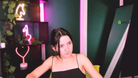 Bella online show from 04/12/26, 10:37