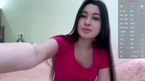 Snapshot of bella_gasp chatting on 11/11/25, 04:01 Jane online show from 11/11/25, 04:01