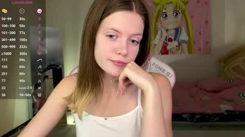 Snapshot of bella_gasp chatting on 11/17/25, 10:21 Jane online show from 11/17/25, 10:21