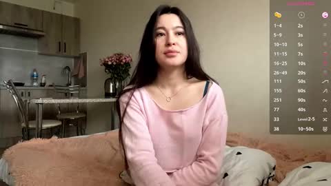 Snapshot of bella_gasp chatting on 12/01/25, 07:24 Jane online show from 12/01/25, 07:24