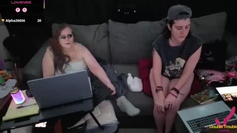 Snapshot of bella_james_1988 chatting on 01/17/26, 05:27 Bella James online show from 01/17/26, 05:27