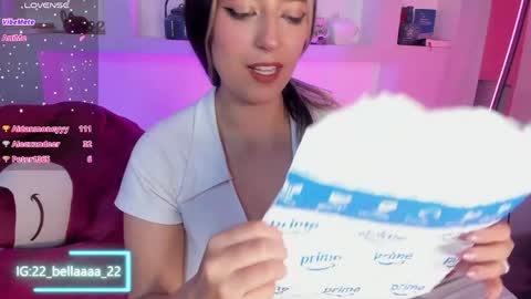  Bella  online show from 03/28/26, 04:06