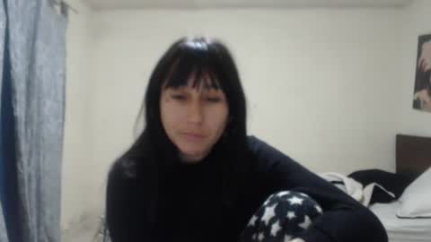 bella_luna34 online show from 04/30/26, 10:43