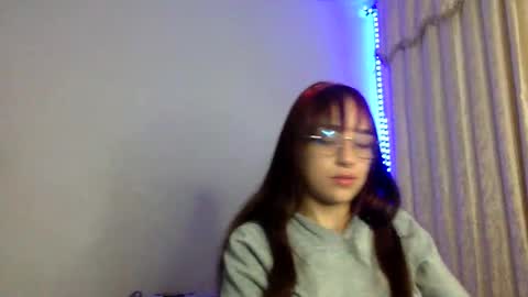 bella_mc online show from 12/02/25, 02:39