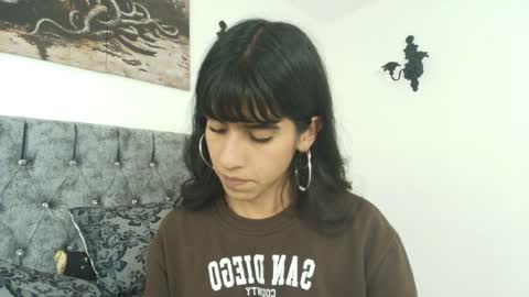 Bella online show from 04/10/26, 02:06