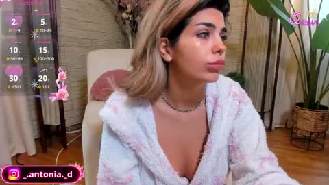 Snapshot of bella_posh chatting on 05/10/26, 07:02 bella_posh online show from 05/10/26, 07:02