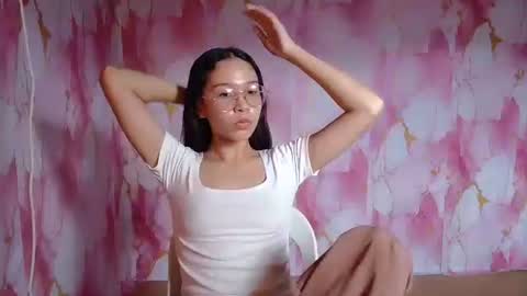 Snapshot of bella_saero chatting on 05/27/26, 06:32 bella online show from 05/27/26, 06:32