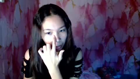 Snapshot of bella_saero chatting on 06/16/26, 09:45 bella online show from 06/16/26, 09:45