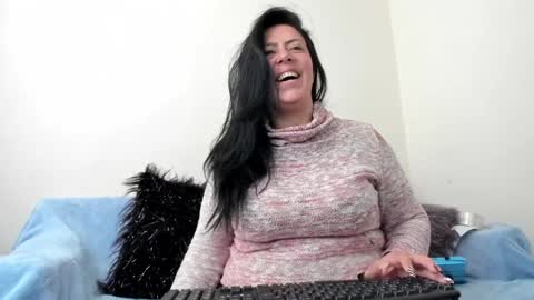 Bella Smith online show from 12/07/24, 05:20