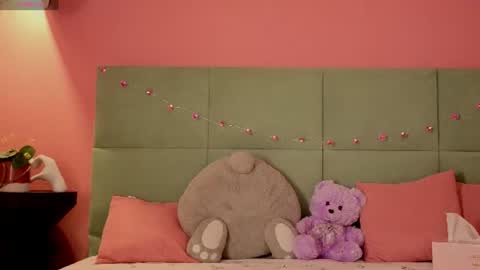 Bella NEW ROOM online show from 06/27/26, 01:10
