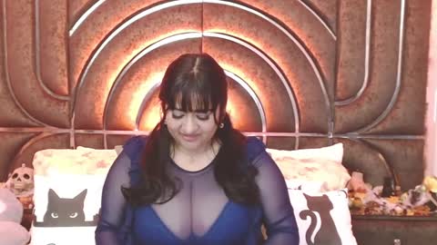 Snapshot of bella_taylor_a chatting on 10/06/25, 01:14  Bella Taylore  online show from 10/06/25, 01:14