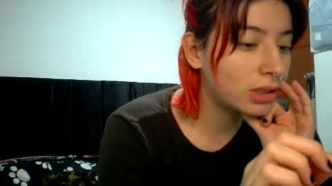 bella_thorne1999 online show from 06/23/26, 11:47