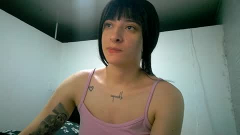 bella_thorne1999 online show from 08/09/26, 12:23