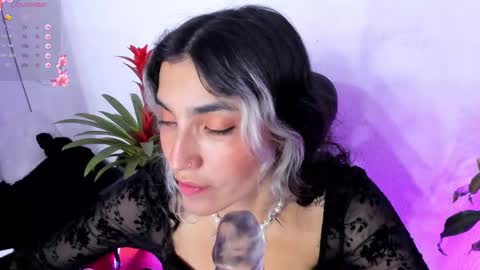 Bella online show from 02/07/25, 02:40