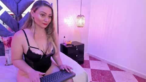 bella_volup online show from 03/14/26, 03:39