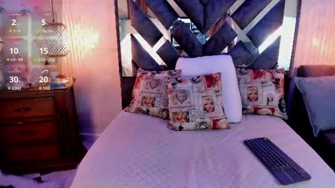 Snapshot of bella_volup chatting on 06/10/26, 12:48 bella_volup online show from 06/10/26, 12:48