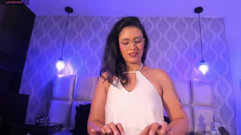 bellaagrace online show from 04/09/26, 04:56