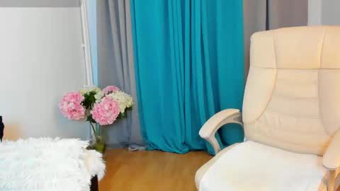 Snapshot of bellaanna25 chatting on 02/28/25, 12:42 BellaAnna online show from 02/28/25, 12:42