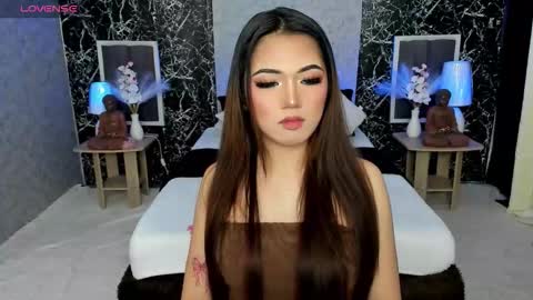 Snapshot of bellabrown_19xxx chatting on 09/14/25, 07:18 Bella online show from 09/14/25, 07:18