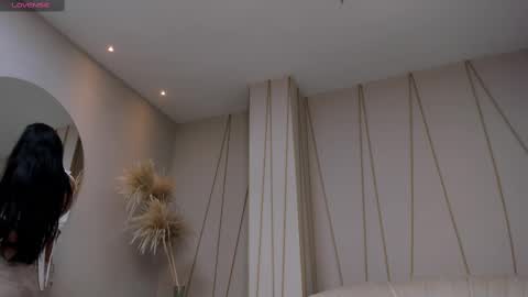  Bella C  online show from 02/19/25, 11:17