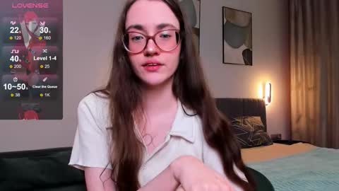 Snapshot of bellacatlovesmeat chatting on 10/01/25, 06:36 BellaCatLovesMeat online show from 10/01/25, 06:36