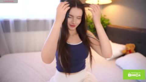 Bella I took a vacation and Ill be back on December 18th So dont lose me To keep in touch I have a TG -  you can find below online show from 02/13/25, 11:06