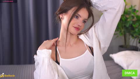 Bella I took a vacation and Ill be back on December 18th So dont lose me To keep in touch I have a TG -  you can find below online show from 01/12/26, 07:13