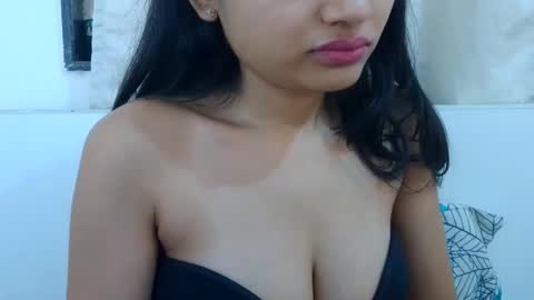 bellacrystall online show from 03/31/26, 05:52