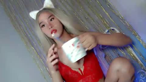 Snapshot of bellafucks1 chatting on 01/02/25, 03:51 Bella rowt online show from 01/02/25, 03:51