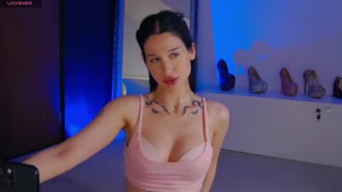Bella online show from 07/28/26, 11:17