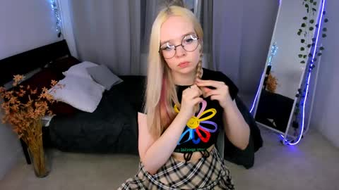 Bella online show from 03/31/26, 12:16