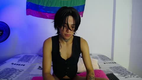 bellamy0955 online show from 04/17/26, 02:36