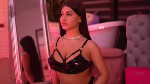 Bella online show from 11/28/25, 06:32