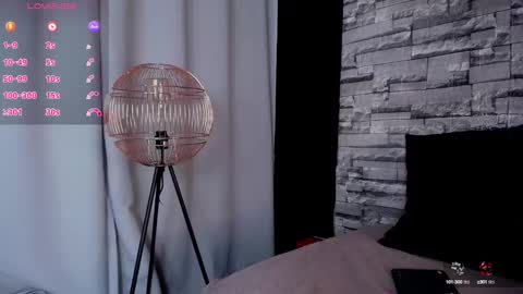   online show from 03/01/25, 10:45