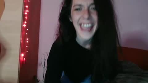 bellaqueen0701 online show from 02/19/25, 01:40