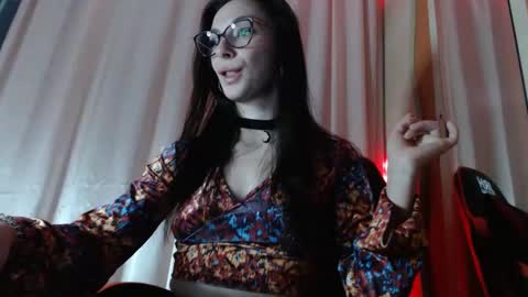 bellaqueen0701 online show from 02/23/25, 10:09