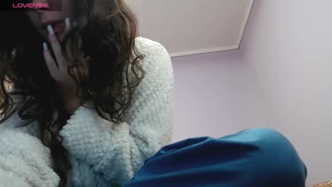 bellaqueen0701 online show from 09/22/25, 04:03