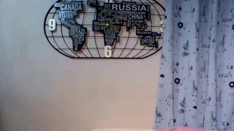 Bella shane online show from 10/28/25, 01:14