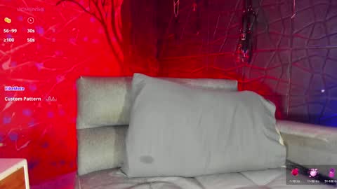 Snapshot of bellaqueen_sex chatting on 06/04/26, 11:44 bellaqueen_sex online show from 06/04/26, 11:44