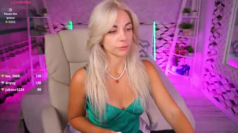 Snapshot of bellarayyy chatting on 06/22/26, 03:47 Bella online show from 06/22/26, 03:47