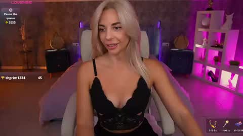 Snapshot of bellarayyy chatting on 07/25/26, 01:41 Bella online show from 07/25/26, 01:41