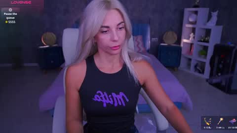 Snapshot of bellarayyy chatting on 07/29/26, 02:04 Bella online show from 07/29/26, 02:04