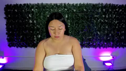 BellaRoux online show from 03/05/26, 12:23