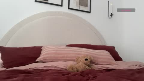 Isabella Ryder online show from 03/06/26, 09:55