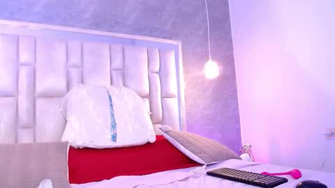 BellaSanderrs online show from 03/05/26, 12:12